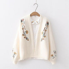 Load image into Gallery viewer, Flower Embroidery Knitting Sweater