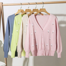 Load image into Gallery viewer, Loose Embroidery Crane Sweater
